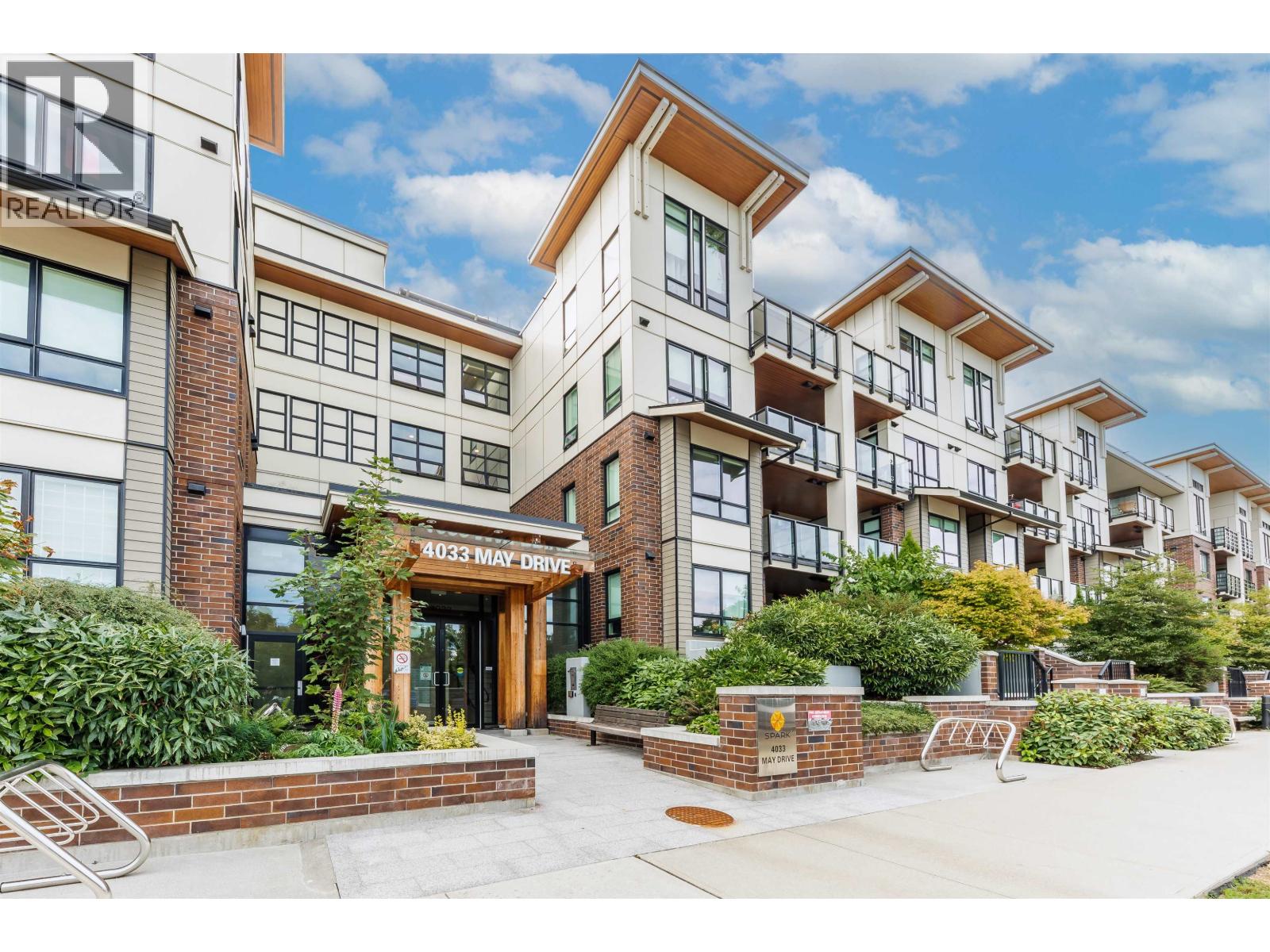 315 4033 MAY DRIVE, Richmond, British Columbia