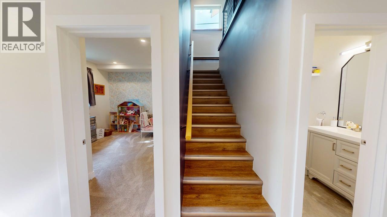 2075 St Paul Street, Rossland, British Columbia  V0G 1Y0 - Photo 26 - 10349851