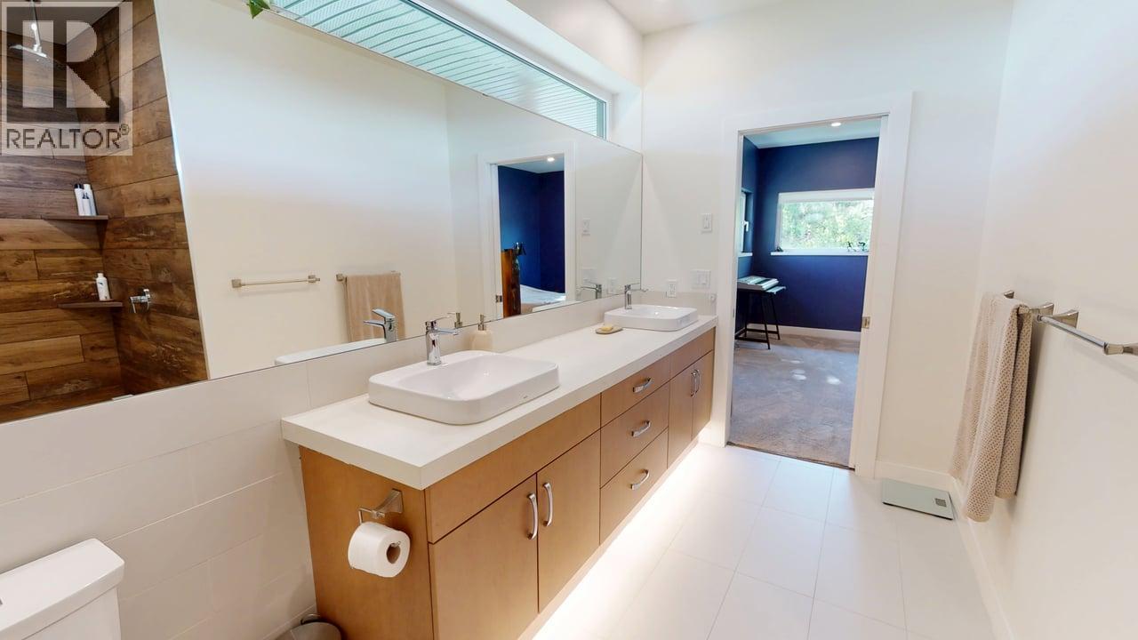 2075 St Paul Street, Rossland, British Columbia  V0G 1Y0 - Photo 34 - 10349851
