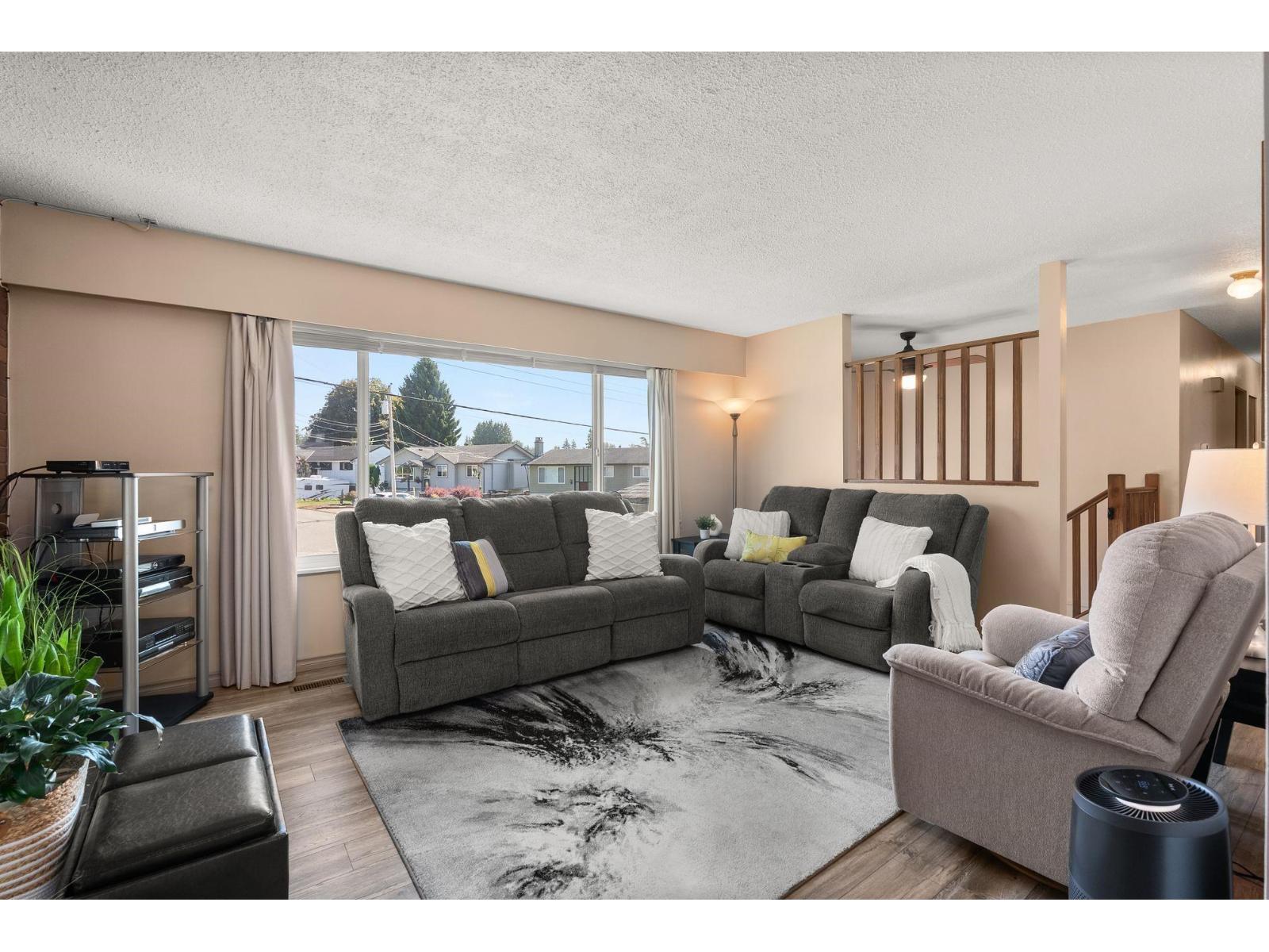7823 Bremridge Drive, Delta, British Columbia  V4C 5E3 - Photo 4 - R3048343