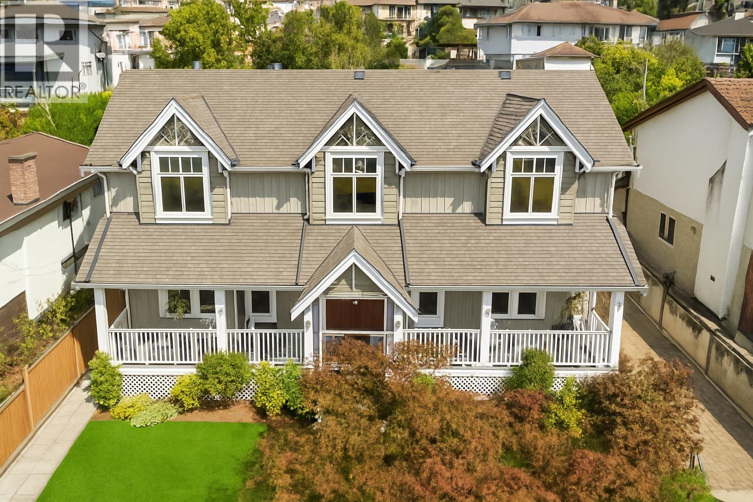 5617 Union Street, Burnaby, British Columbia  V5B 1W6 - Photo 1 - R3047696