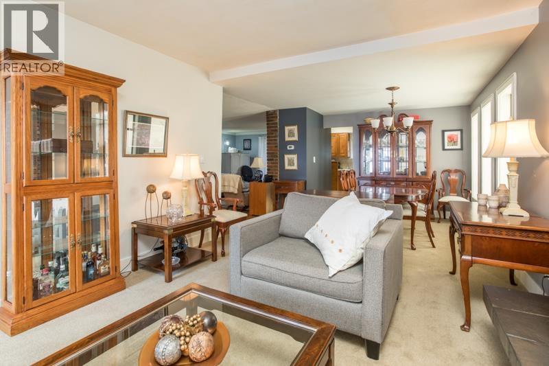 918 Ladner Street, New Westminster, British Columbia  V3L 4W4 - Photo 5 - R3048150