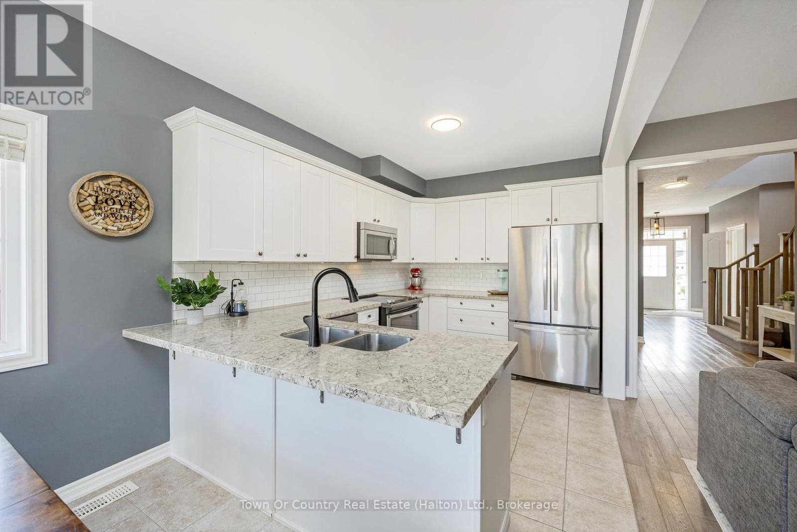111 Ryan Street, Centre Wellington, Ontario  N1M 0E4 - Photo 15 - X12407633