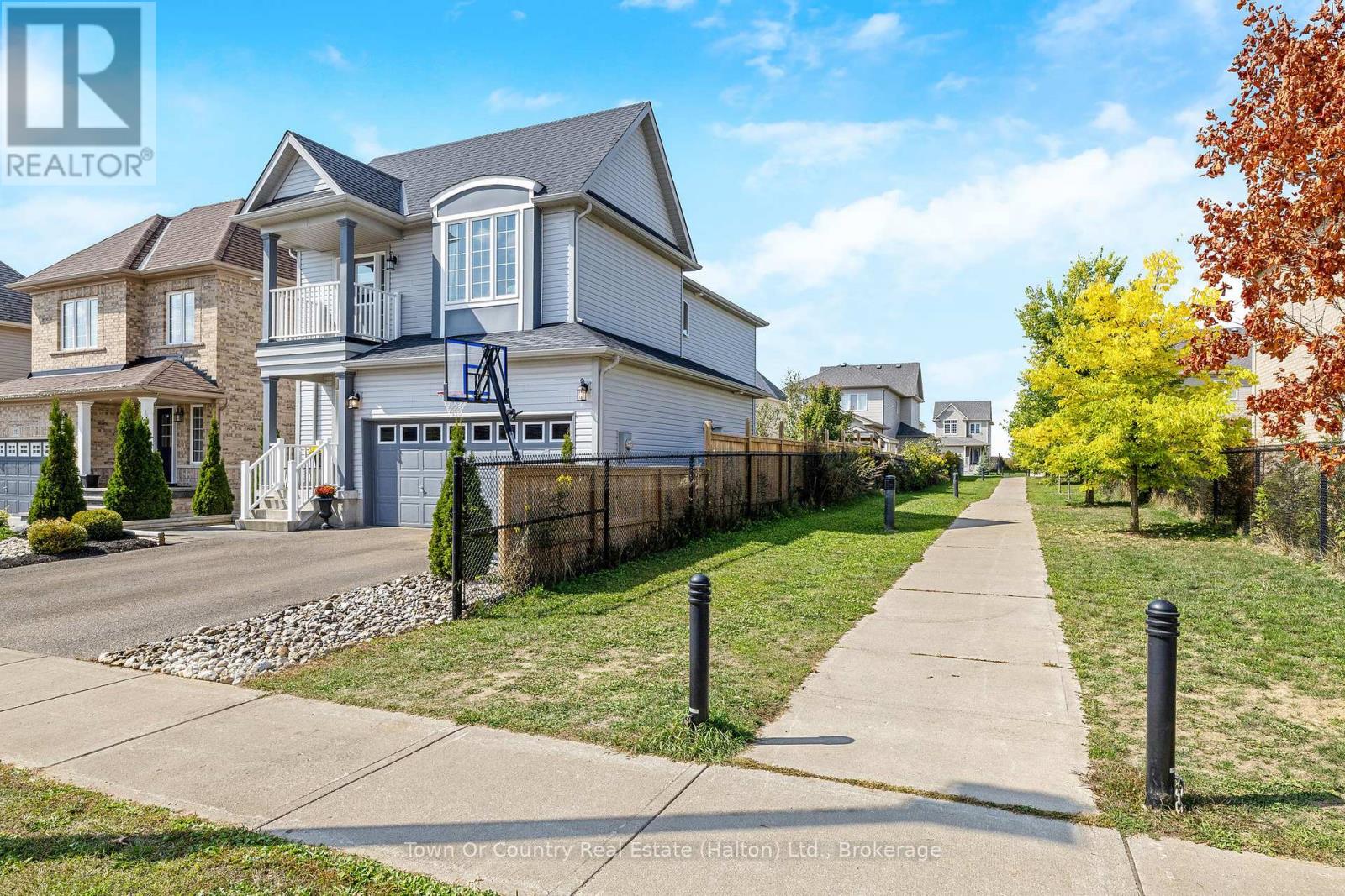 111 Ryan Street, Centre Wellington, Ontario  N1M 0E4 - Photo 2 - X12407633