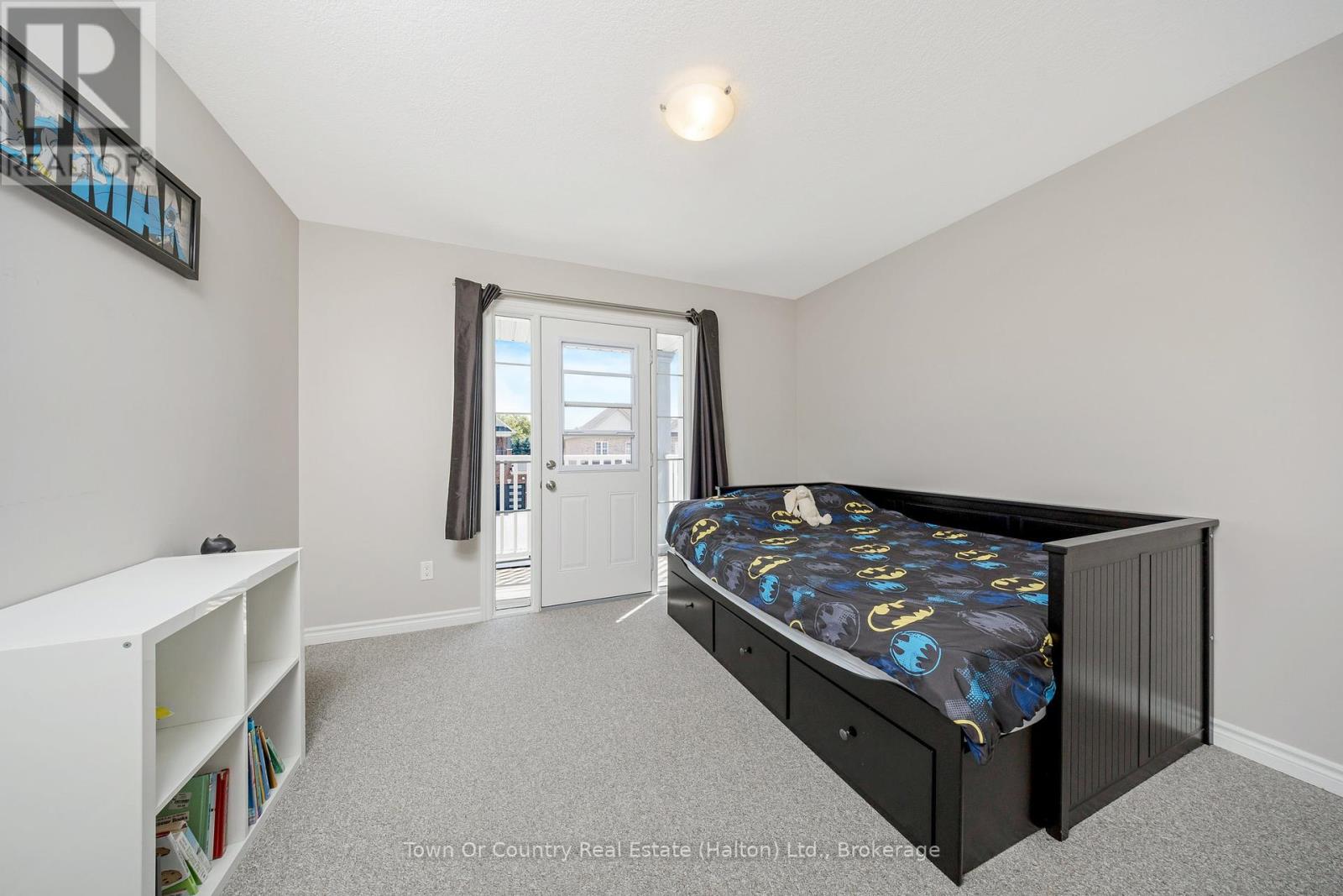 111 Ryan Street, Centre Wellington, Ontario  N1M 0E4 - Photo 27 - X12407633