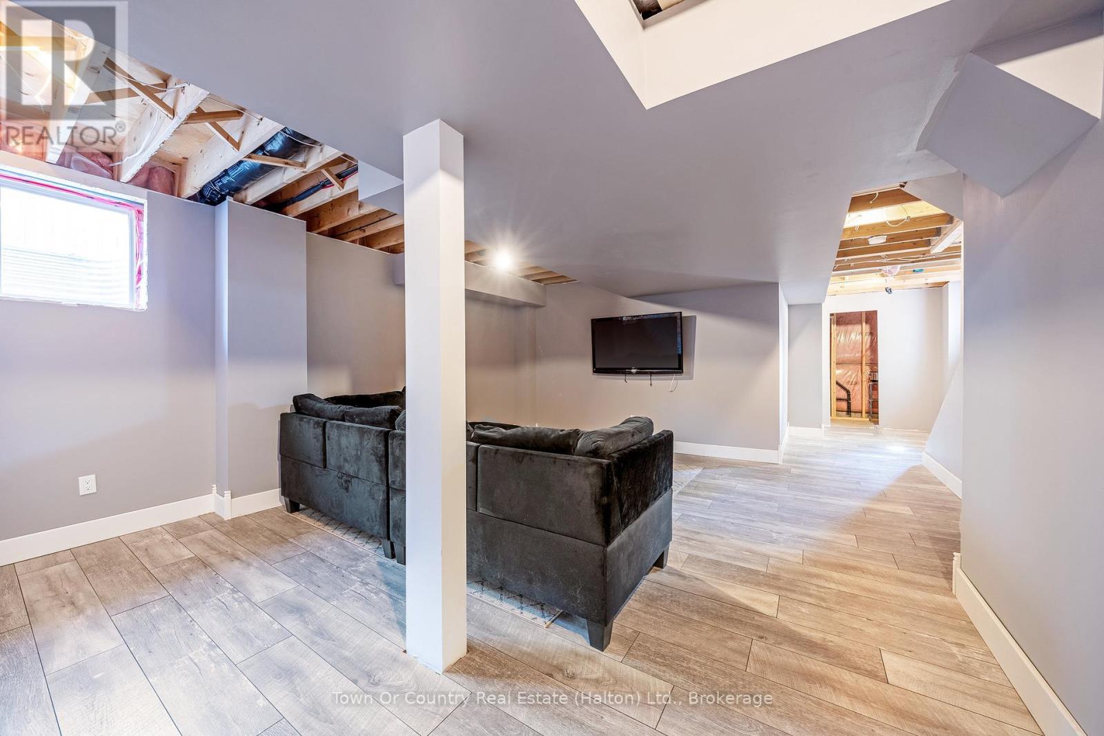 111 Ryan Street, Centre Wellington, Ontario  N1M 0E4 - Photo 36 - X12407633