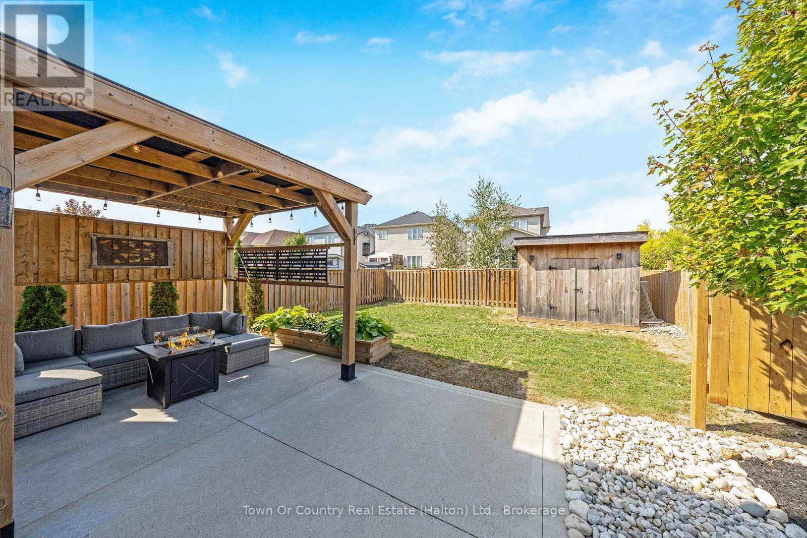111 Ryan Street, Centre Wellington, Ontario  N1M 0E4 - Photo 39 - X12407633