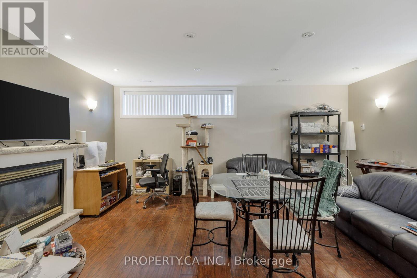 316 Renforth Drive, Toronto (Markland Wood), Ontario  M9C 2L3 - Photo 21 - W12407507