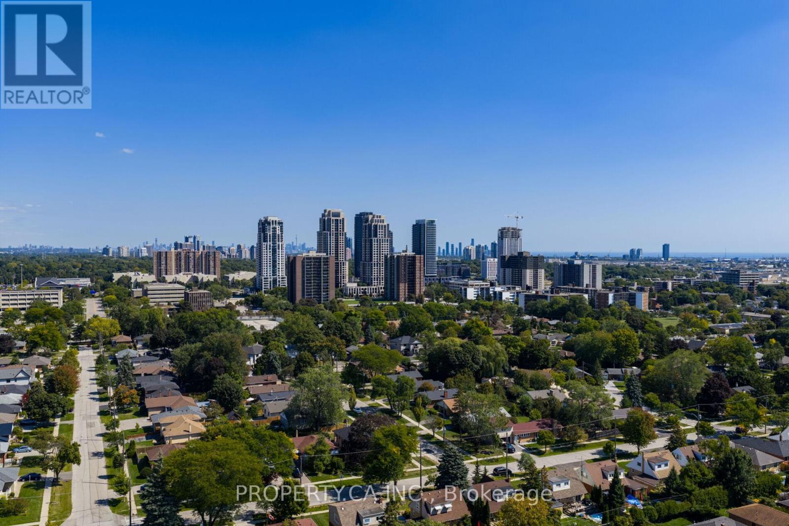 316 Renforth Drive, Toronto (Markland Wood), Ontario  M9C 2L3 - Photo 28 - W12407507