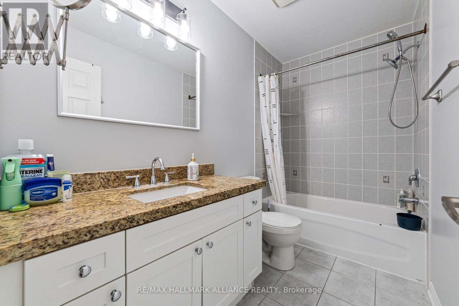 402 Schreyer Crescent, Milton, Ontario  L9T 7T2 - Photo 18 - W12407513