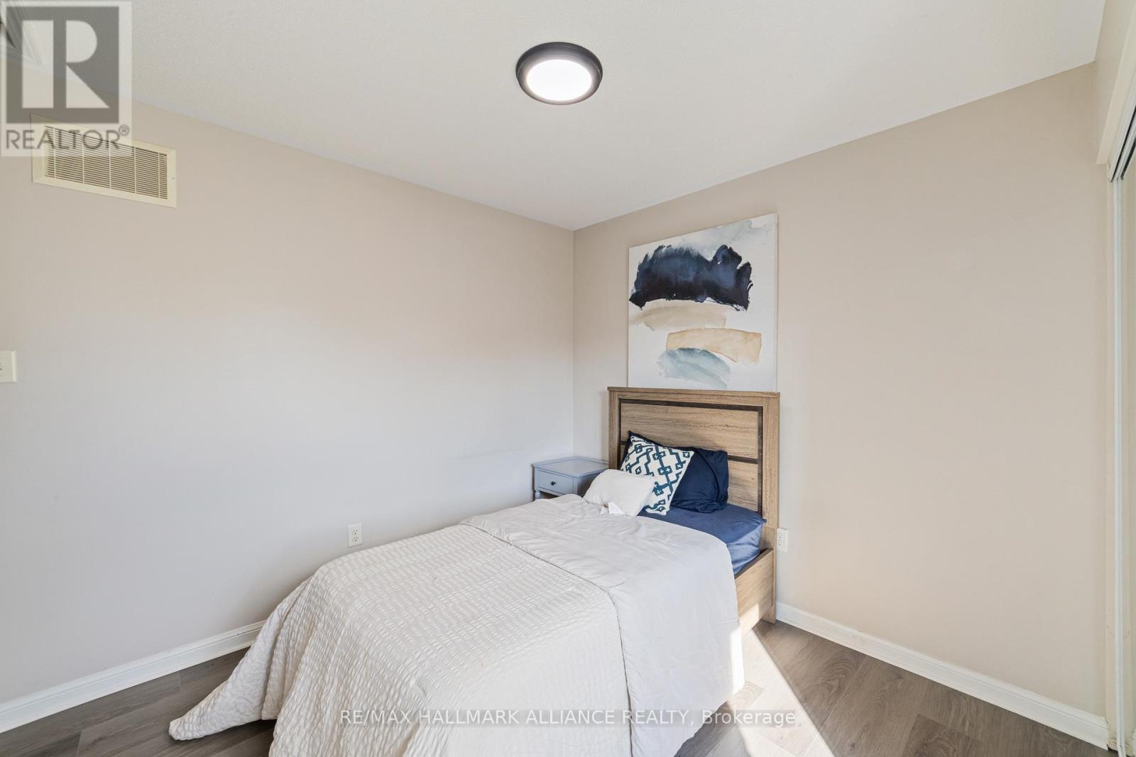 402 Schreyer Crescent, Milton, Ontario  L9T 7T2 - Photo 20 - W12407513