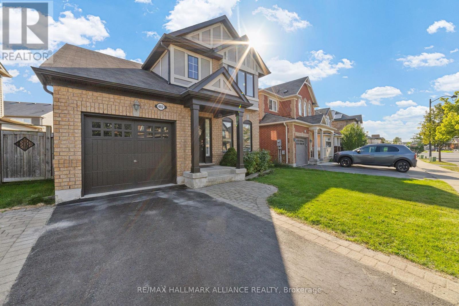 402 Schreyer Crescent, Milton, Ontario  L9T 7T2 - Photo 3 - W12407513