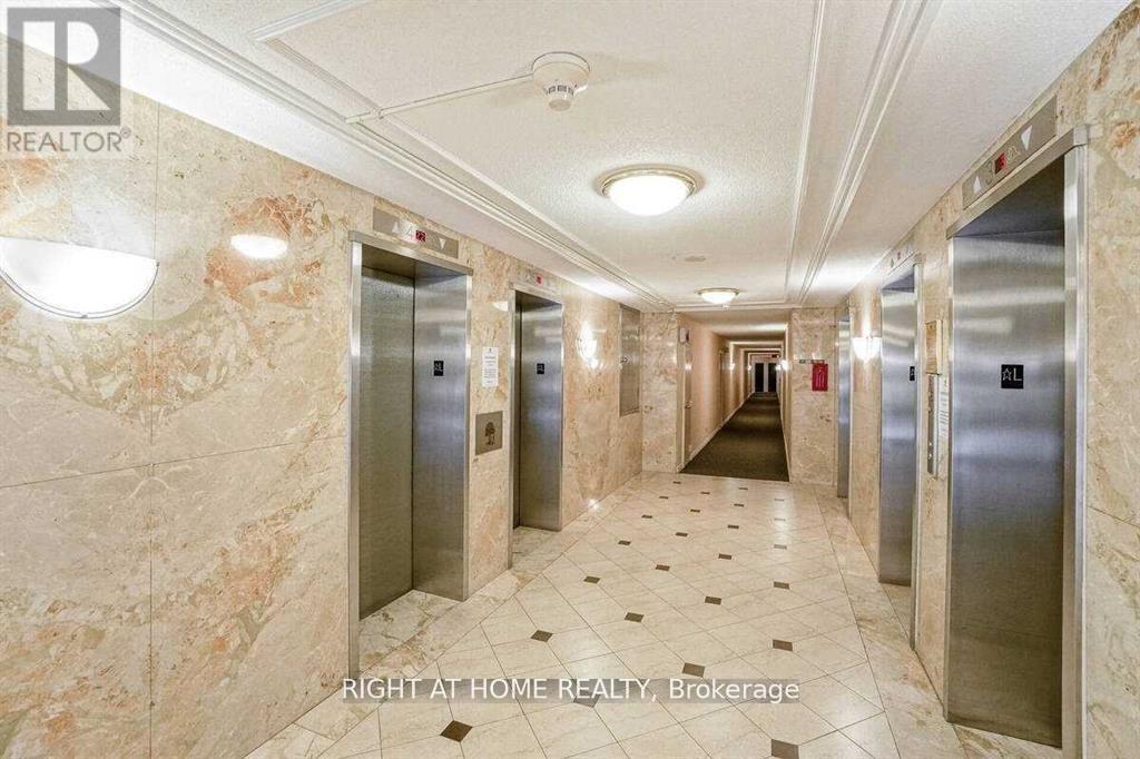 1018 - 1333 Bloor Street, Mississauga, Ontario  L4Y 3T6 - Photo 2 - W12407537
