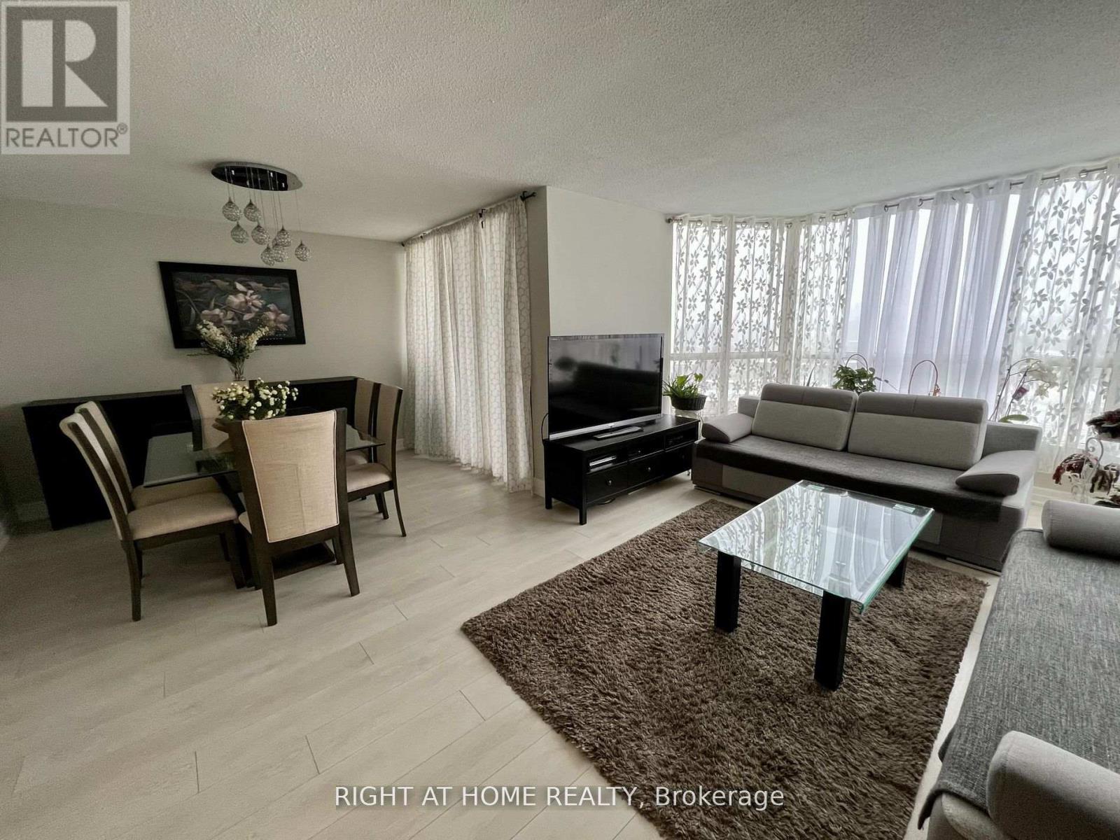 1018 - 1333 Bloor Street, Mississauga, Ontario  L4Y 3T6 - Photo 7 - W12407537