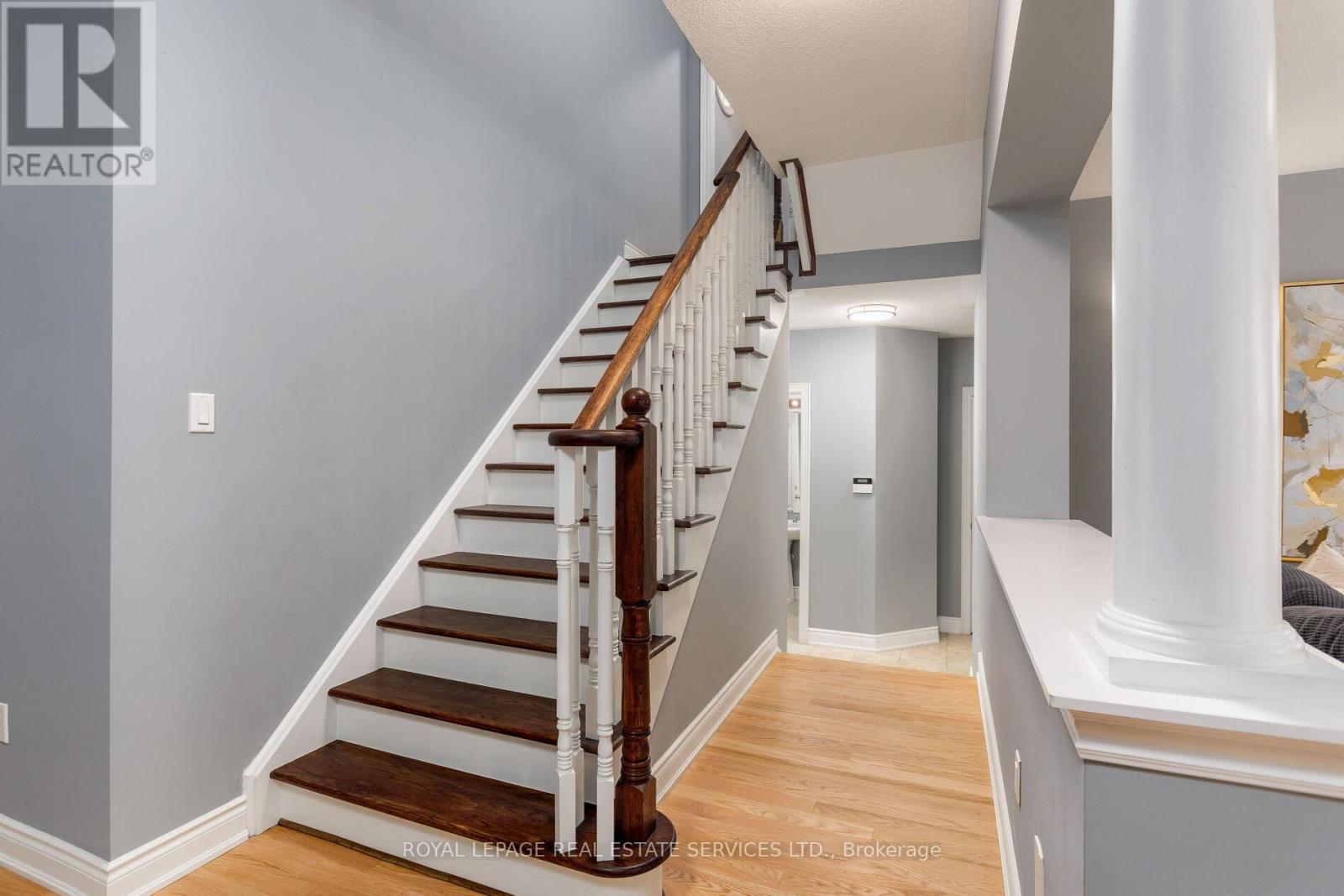 2299 Millstone Drive, Oakville, Ontario  L6M 0H1 - Photo 19 - W12407550