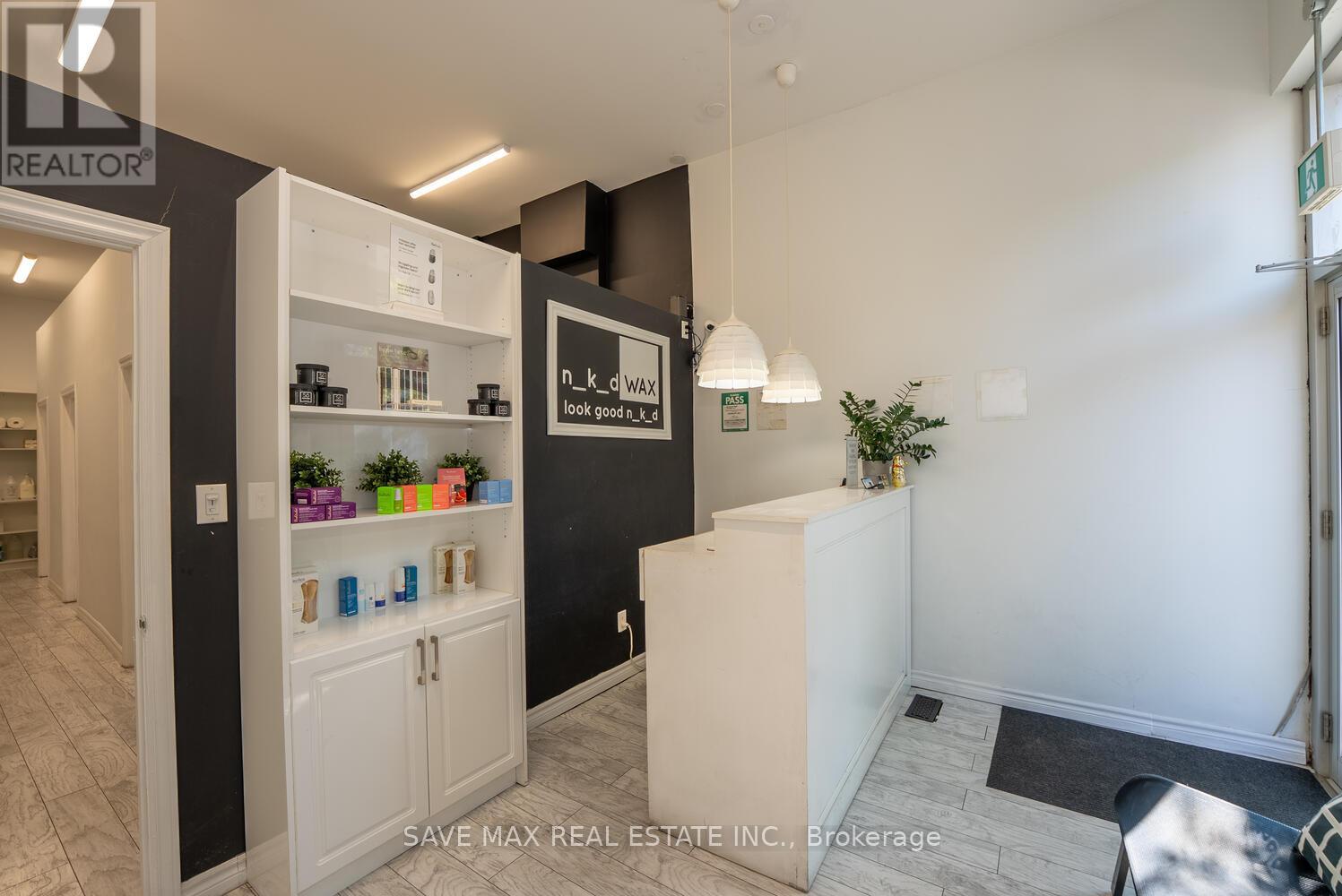 910 Bloor Street W, Toronto (Dovercourt-Wallace Emerson-Junction), Ontario  M6H 1L1 - Photo 14 - W12407587
