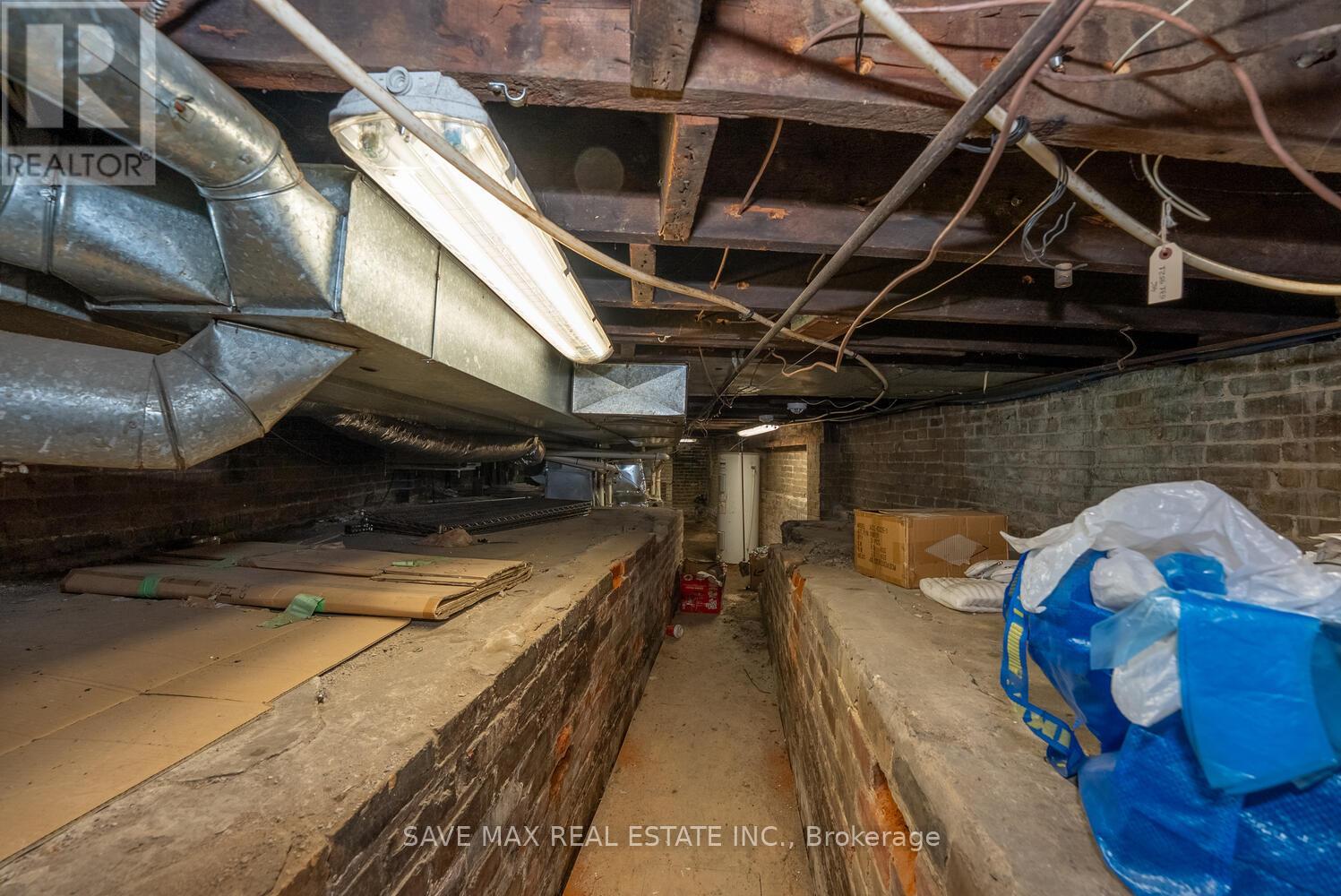 910 Bloor Street W, Toronto (Dovercourt-Wallace Emerson-Junction), Ontario  M6H 1L1 - Photo 29 - W12407587