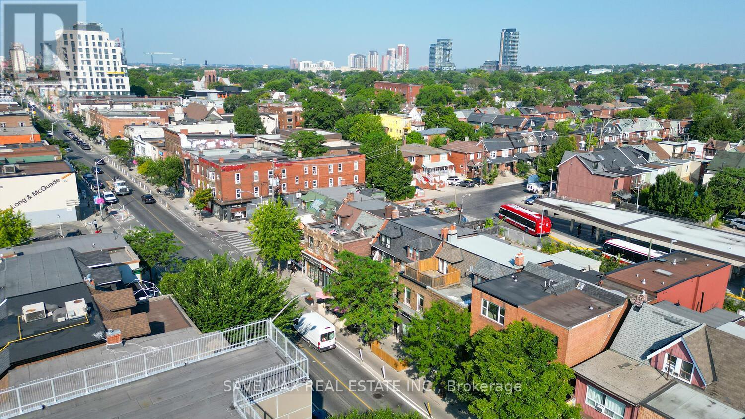 910 Bloor Street W, Toronto (Dovercourt-Wallace Emerson-Junction), Ontario  M6H 1L1 - Photo 7 - W12407587