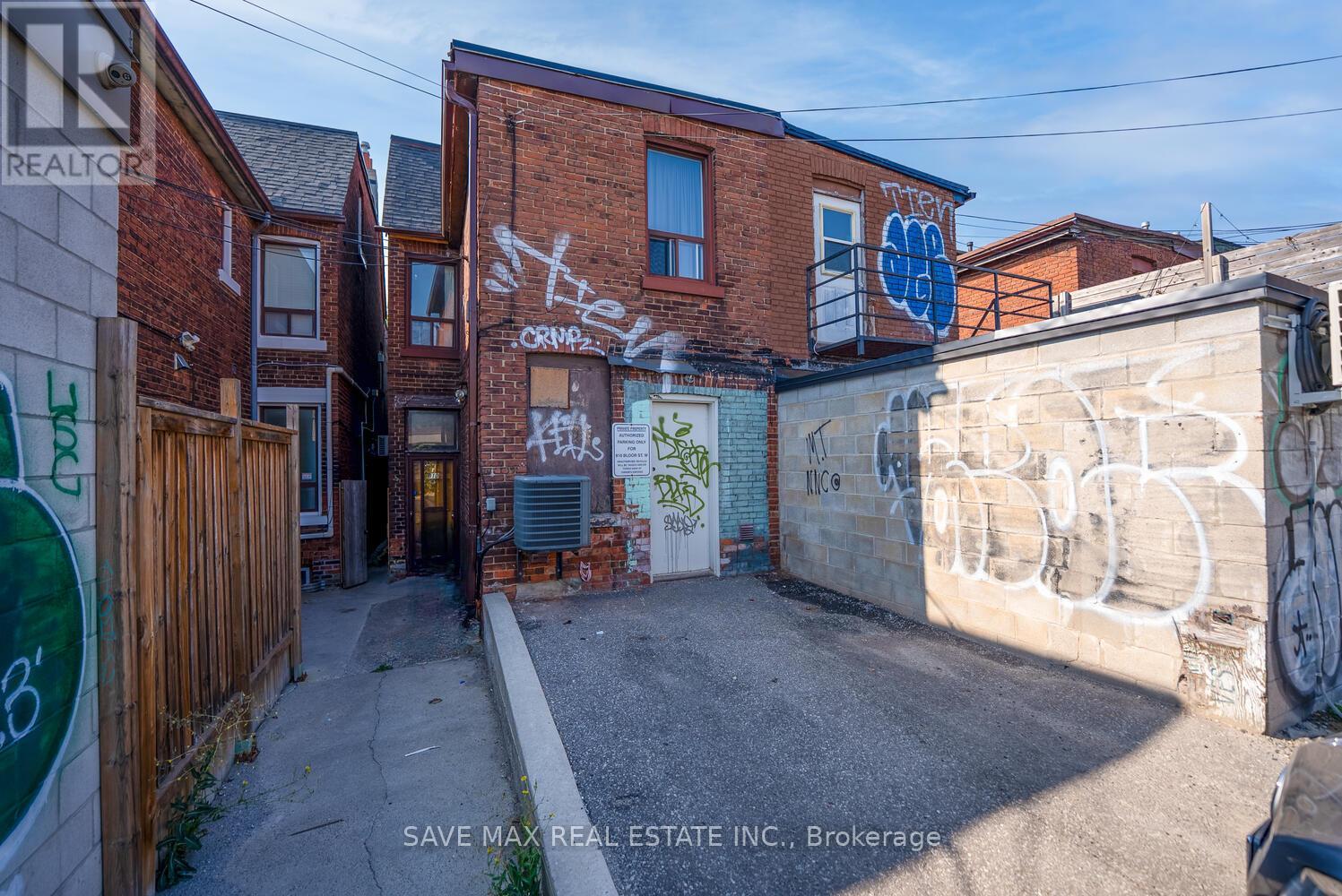 910 Bloor Street W, Toronto (Dovercourt-Wallace Emerson-Junction), Ontario  M6H 1L1 - Photo 8 - W12407587