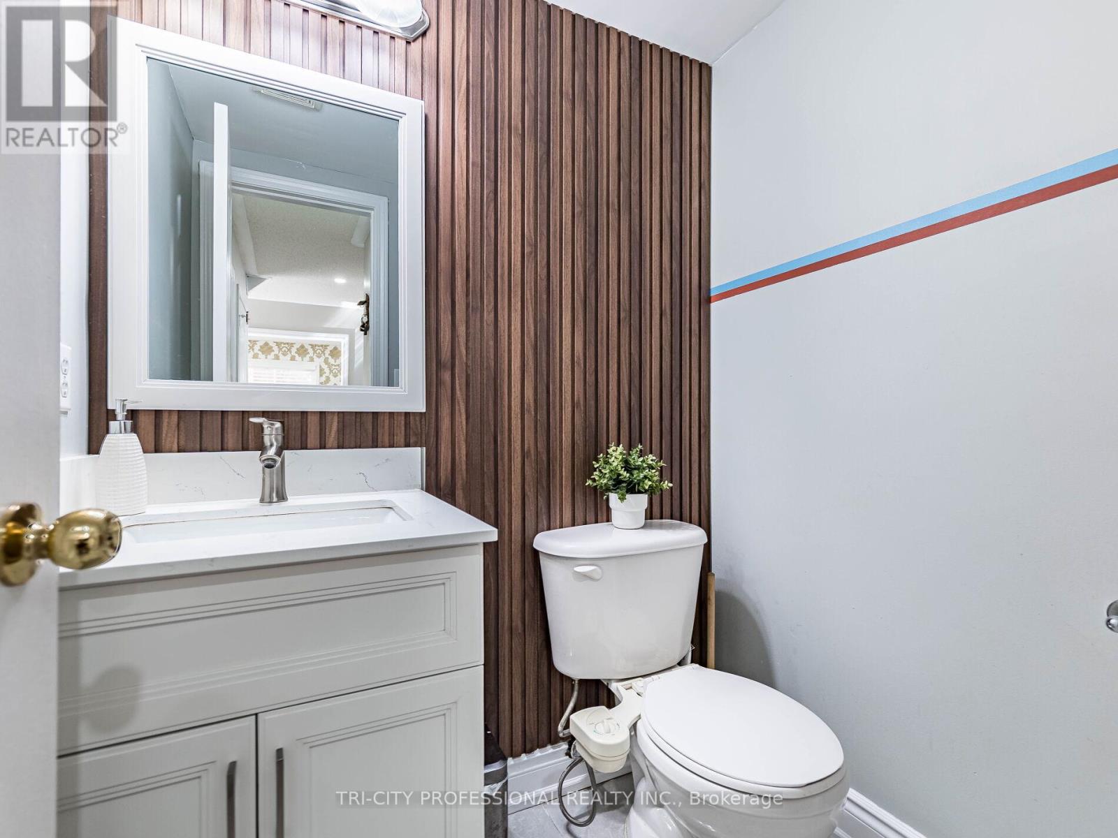 18 Sugarhill Drive, Brampton, Ontario  L7A 3L8 - Photo 25 - W12407626