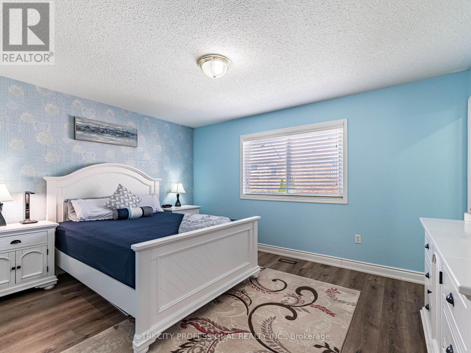 18 Sugarhill Drive, Brampton, Ontario  L7A 3L8 - Photo 29 - W12407626