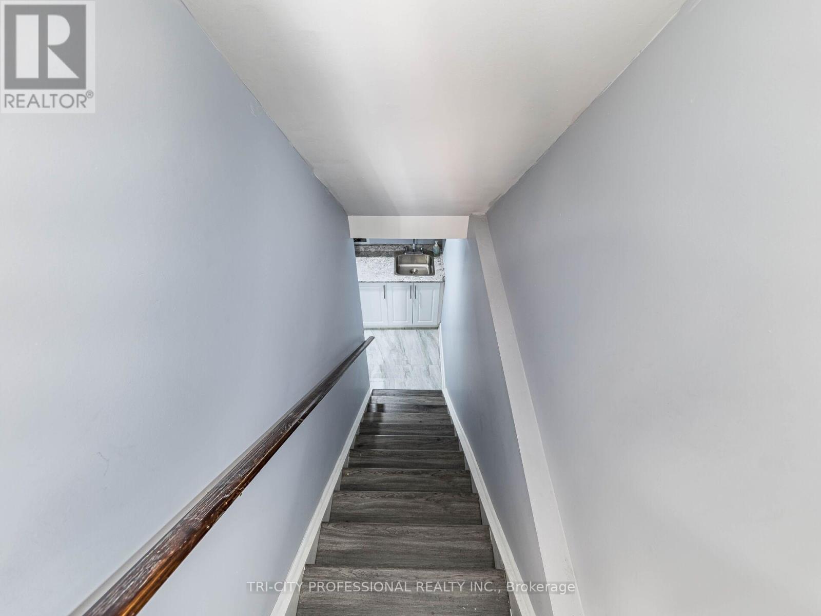 18 Sugarhill Drive, Brampton, Ontario  L7A 3L8 - Photo 37 - W12407626