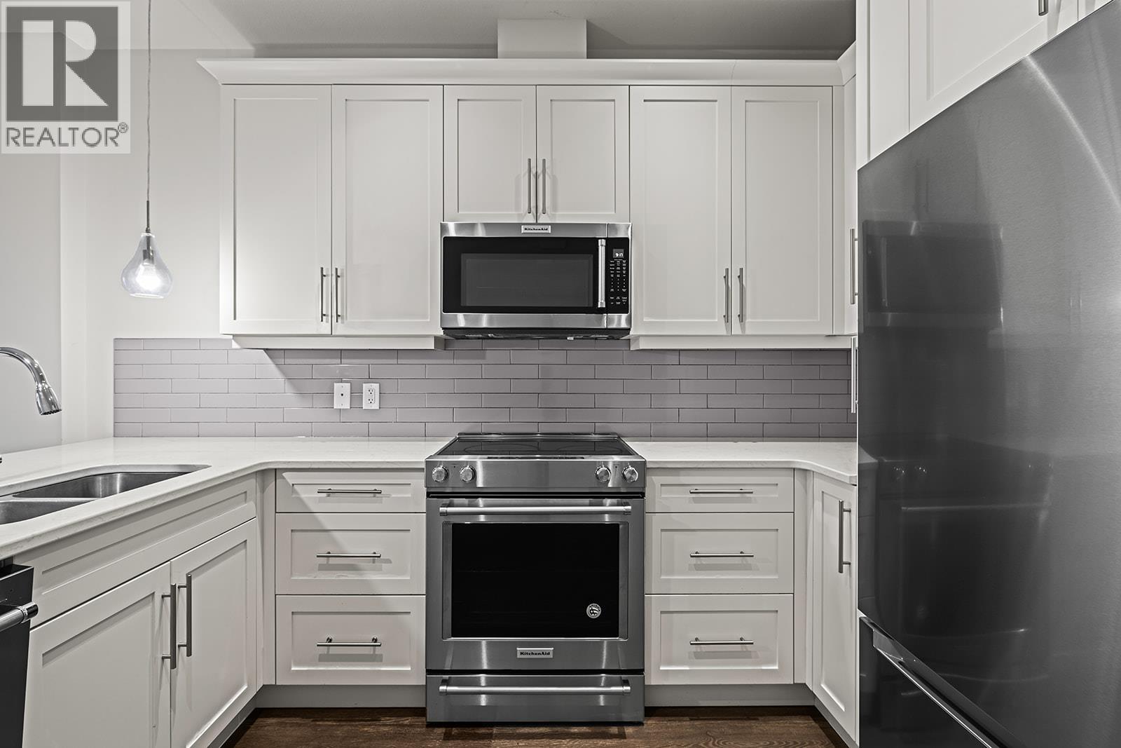 Photo 7 at 644 Lequime Road 8, Lower Mission, Kelowna Photo 7 at 644 Lequime Road 8, Lower Mission, Kelowna