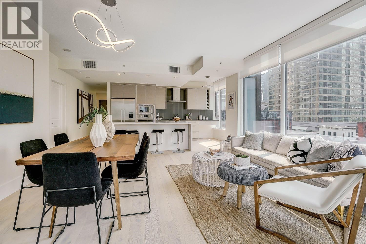 903 1211 Melville Street, Vancouver, British Columbia  V6E 0A7 - Photo 1 - R3048583