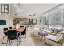 903 1211 MELVILLE STREET