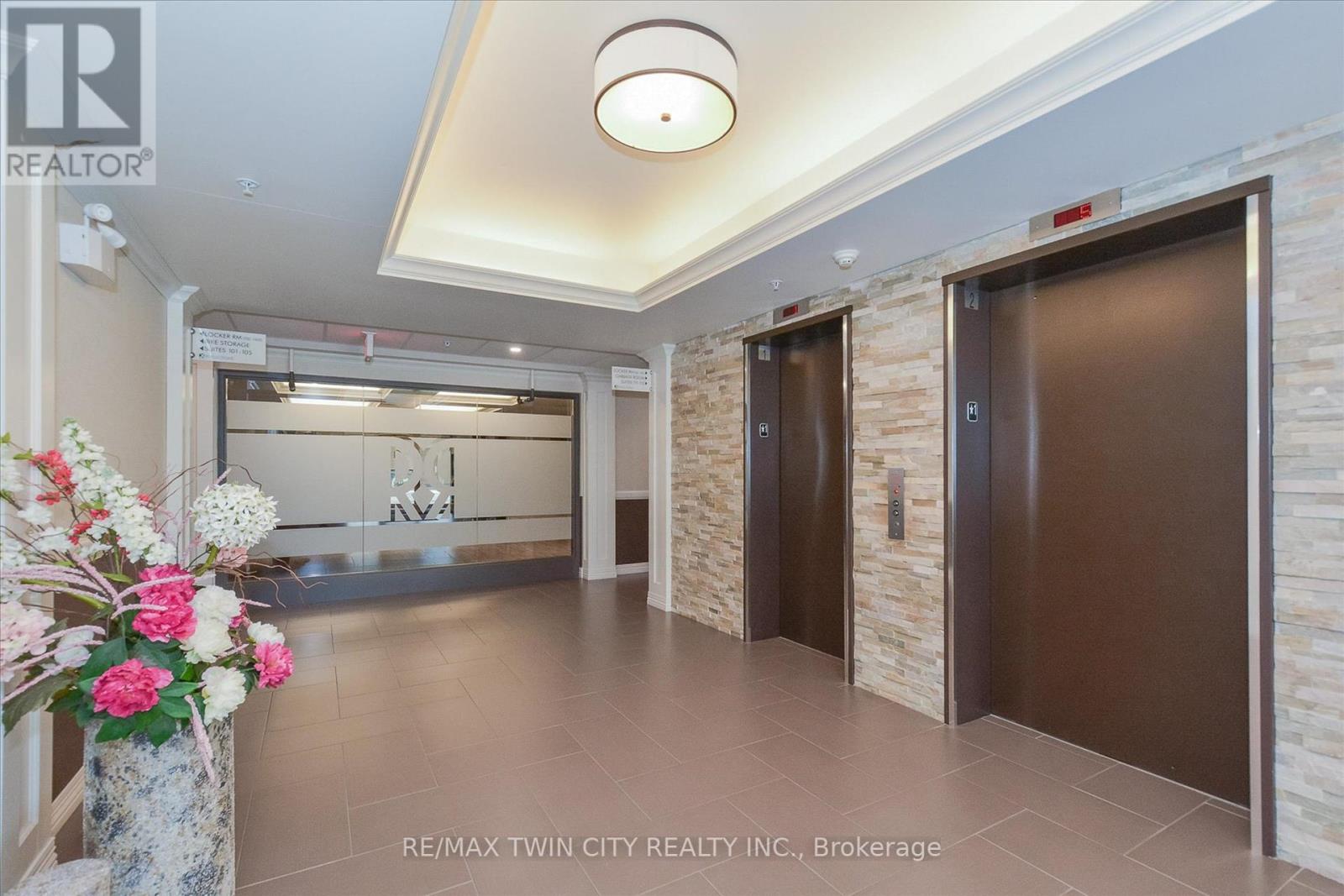 301 - 776 Laurelwood Drive, Waterloo, Ontario  N2V 0A8 - Photo 11 - X12407562