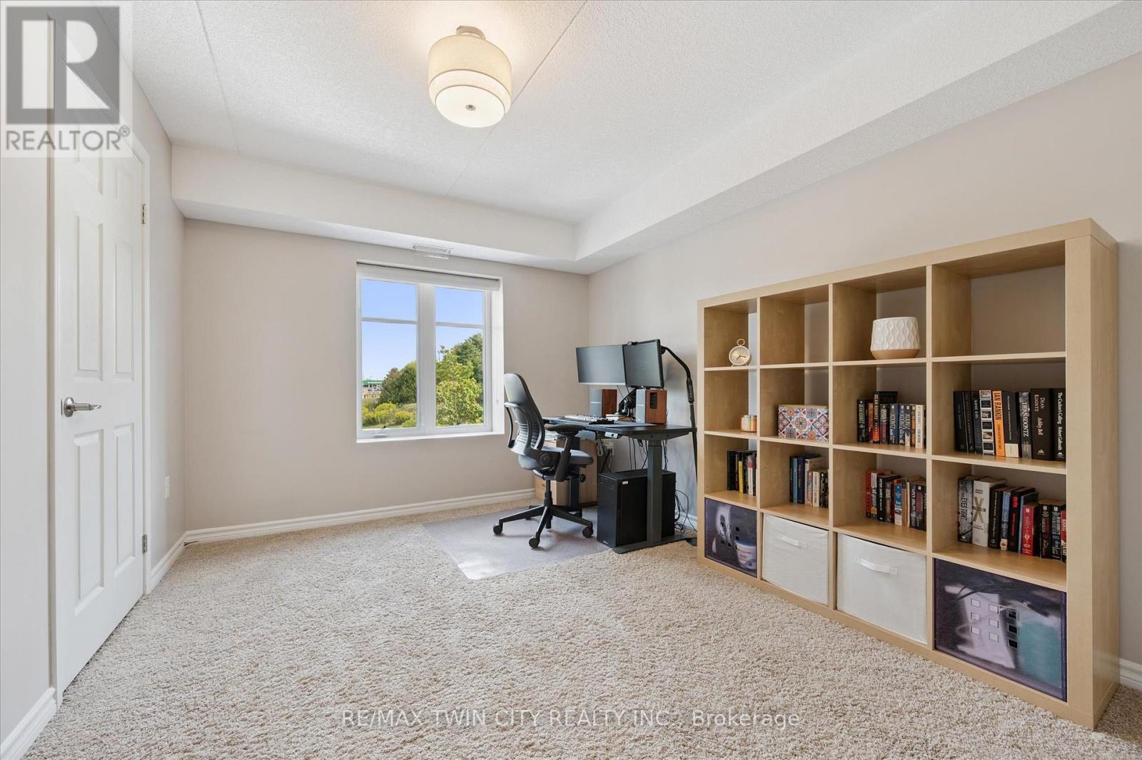 301 - 776 Laurelwood Drive, Waterloo, Ontario  N2V 0A8 - Photo 21 - X12407562
