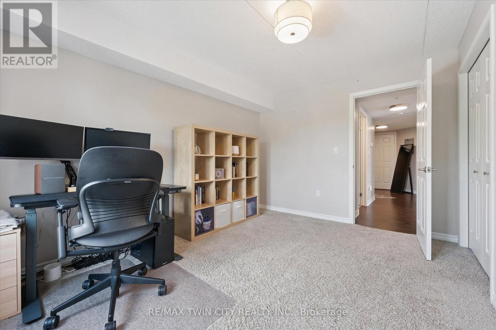 301 - 776 Laurelwood Drive, Waterloo, Ontario  N2V 0A8 - Photo 22 - X12407562