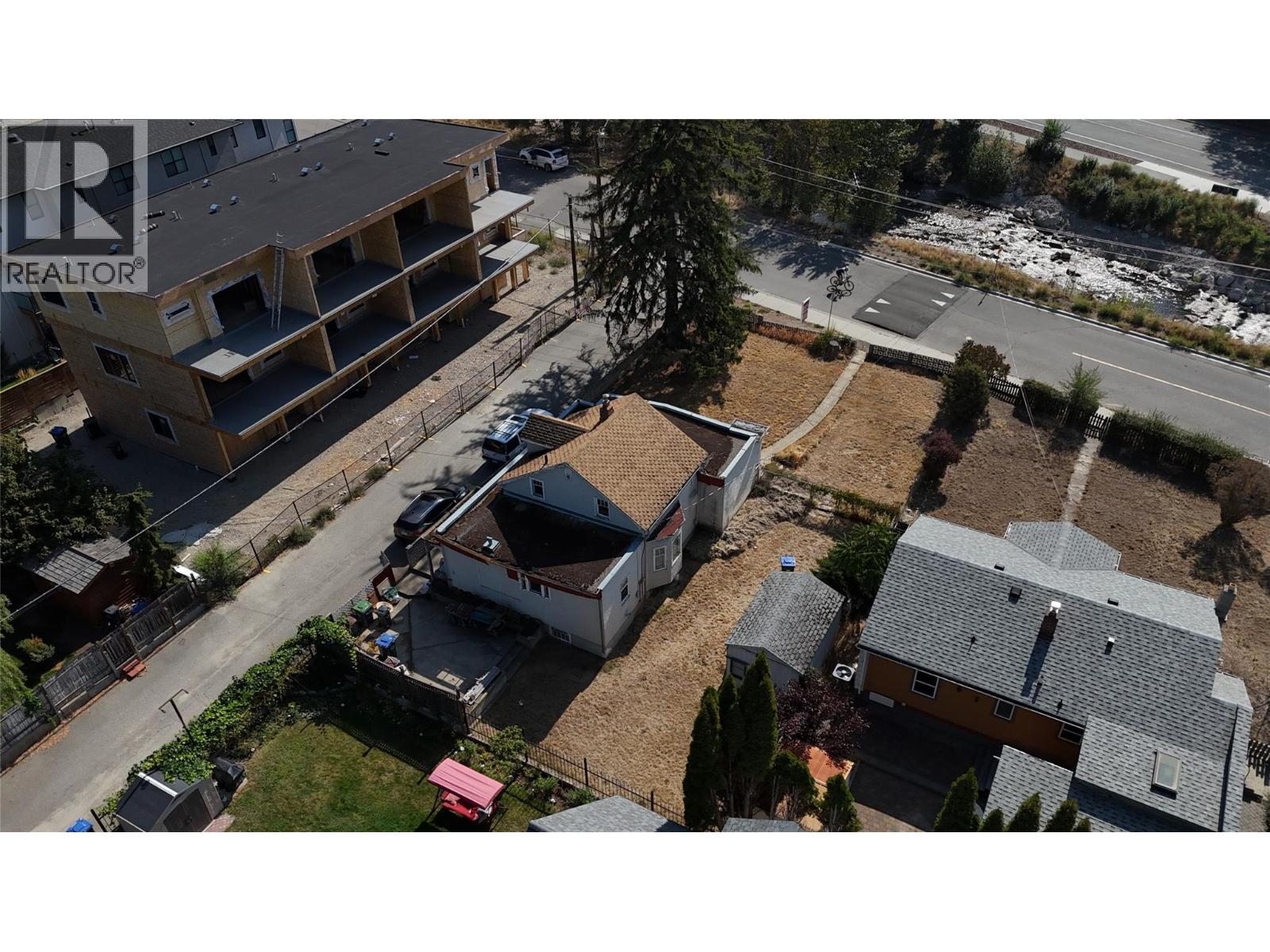 421 Wade Avenue E, Penticton, British Columbia  V2A 1T1 - Photo 8 - 10363040