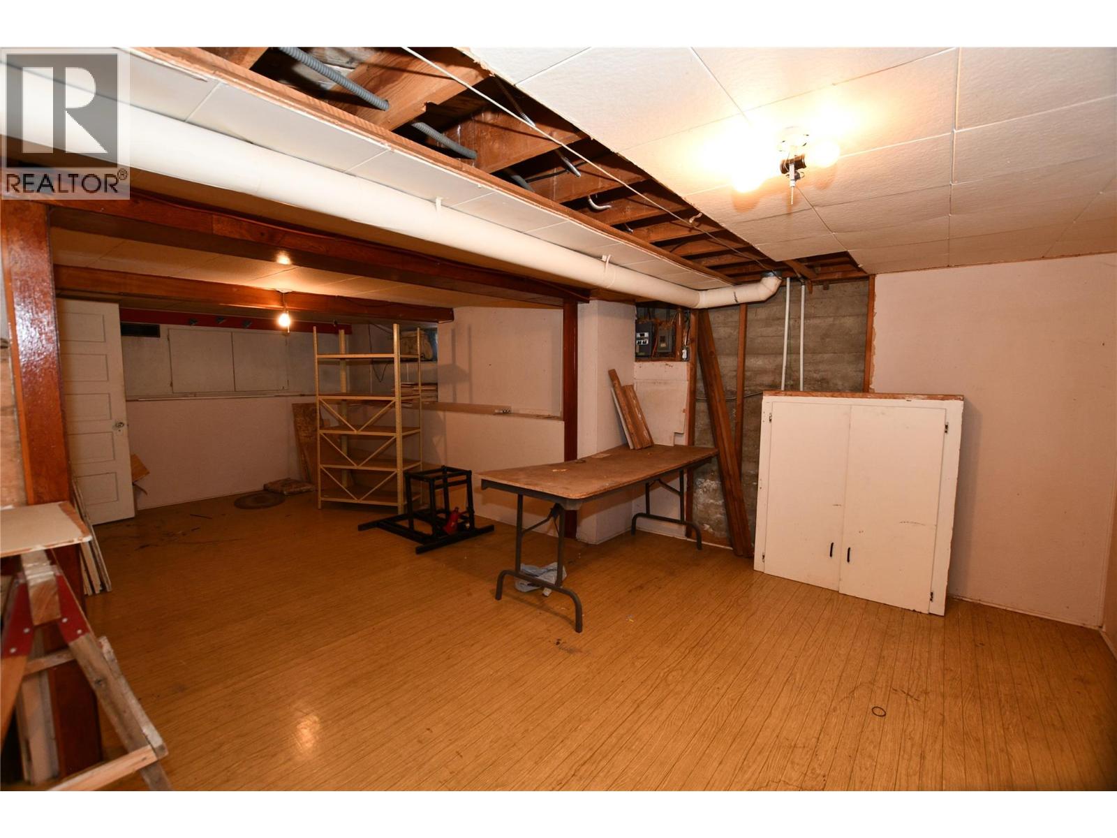 421 Wade Avenue E, Penticton, British Columbia  V2A 1T1 - Photo 33 - 10363040