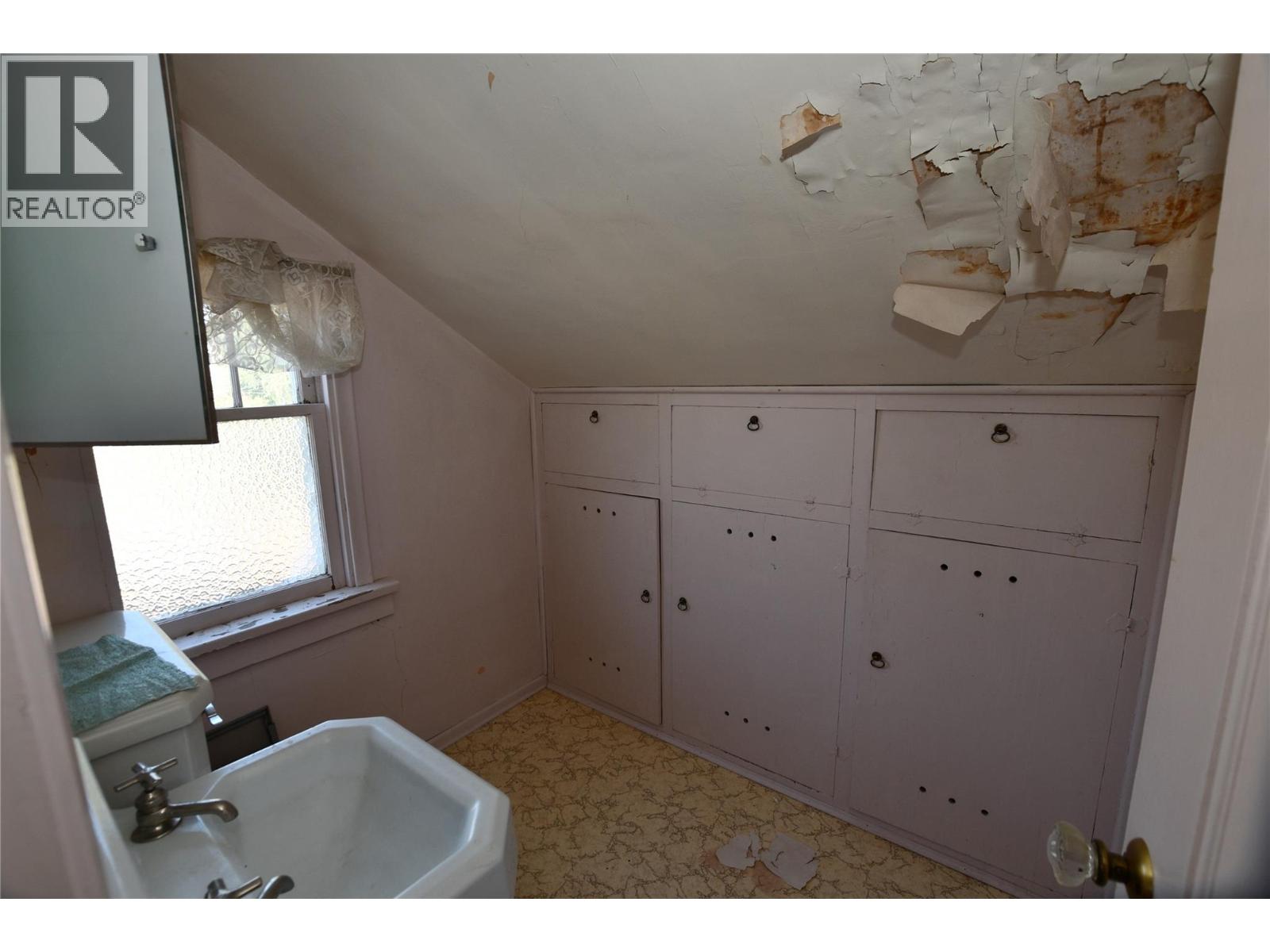421 Wade Avenue E, Penticton, British Columbia  V2A 1T1 - Photo 26 - 10363040