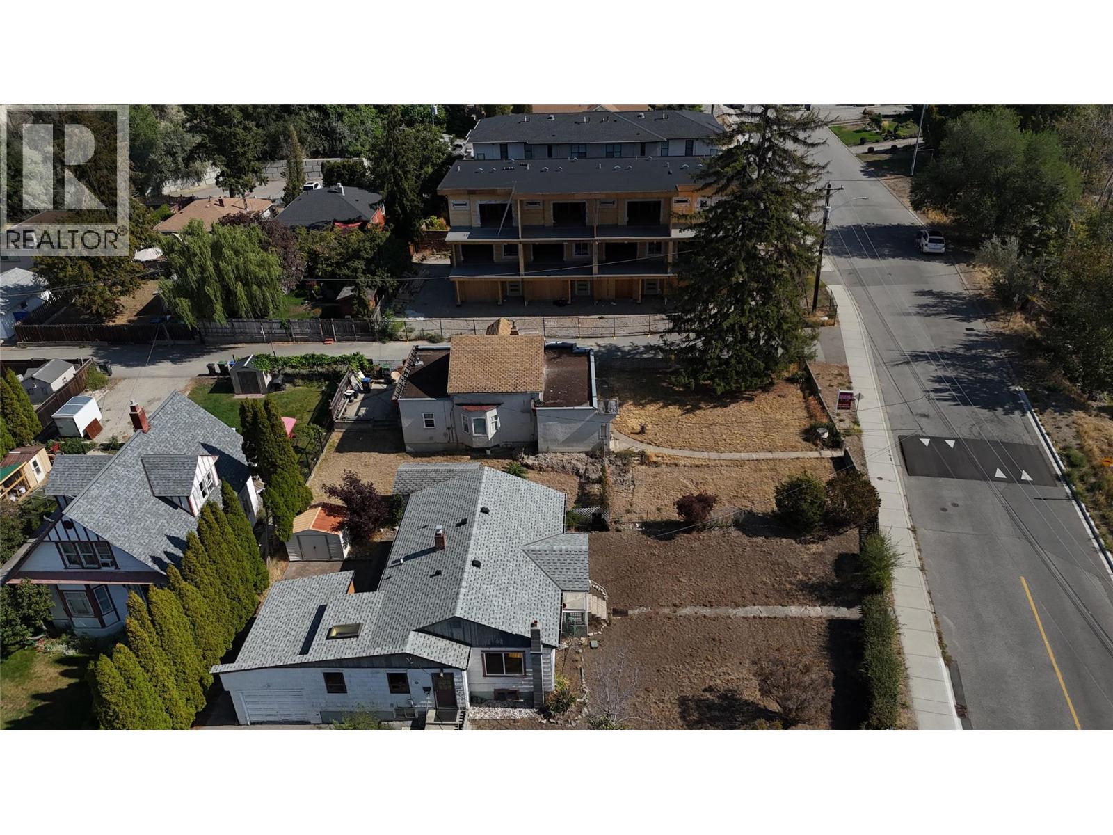 421 Wade Avenue E, Penticton, British Columbia  V2A 1T1 - Photo 9 - 10363040