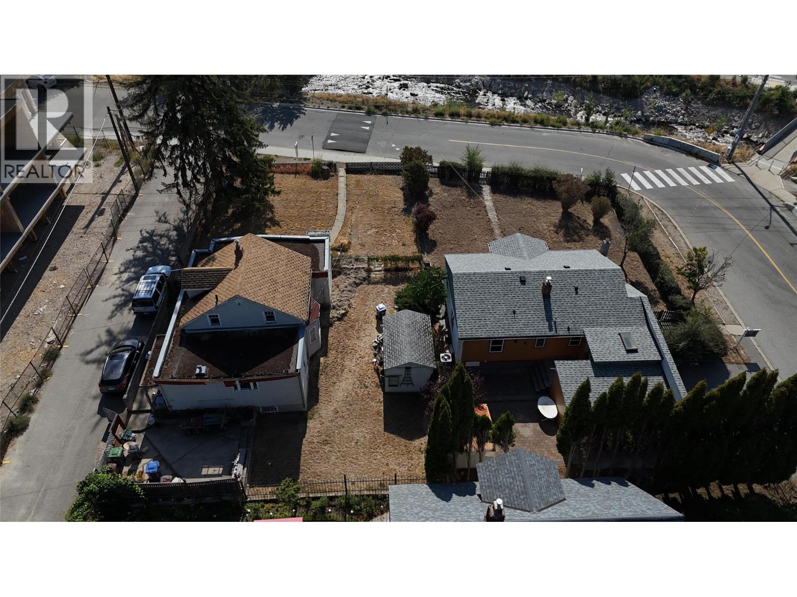 421 Wade Avenue E, Penticton, British Columbia  V2A 1T1 - Photo 6 - 10363040