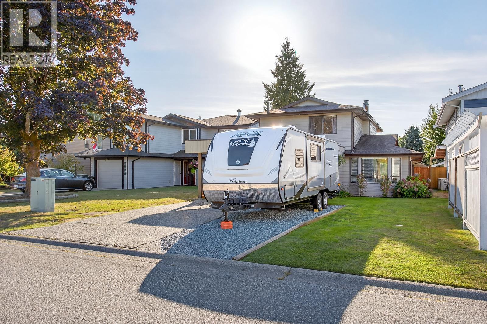 11767 190 Street, Pitt Meadows, British Columbia  V3Y 1Y2 - Photo 2 - R3048593