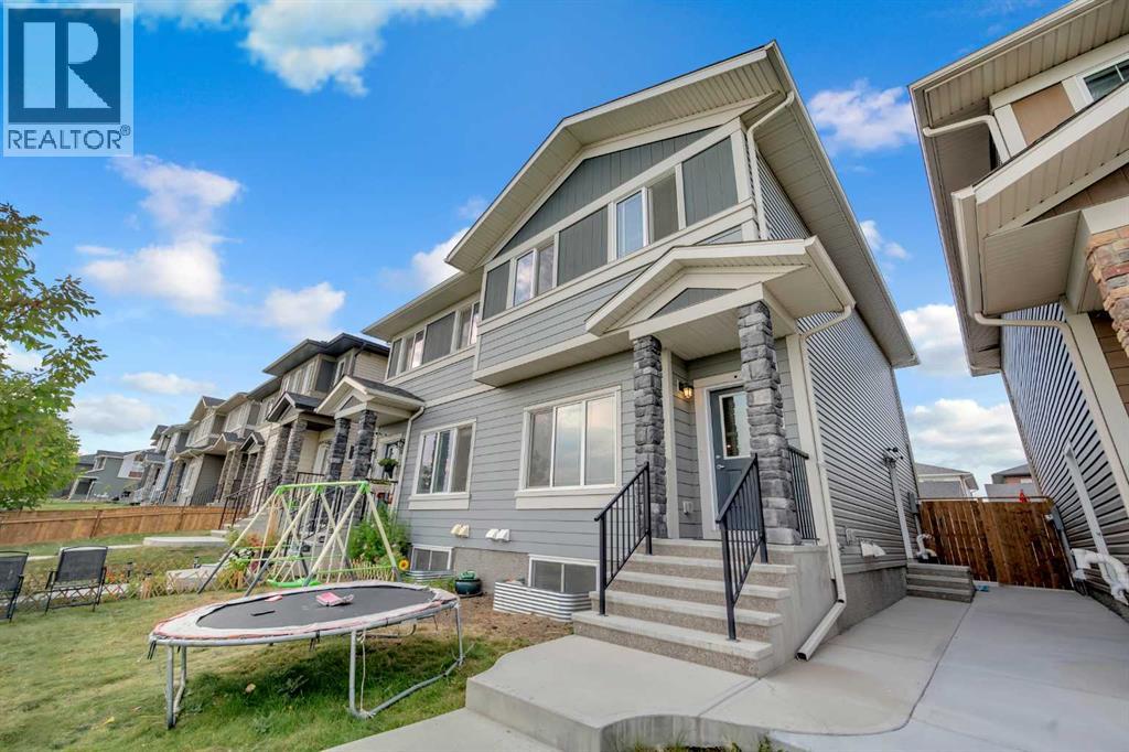 46 Cornerbrook Manor Ne, Calgary, Alberta  T3N 1V2 - Photo 1 - A2257277