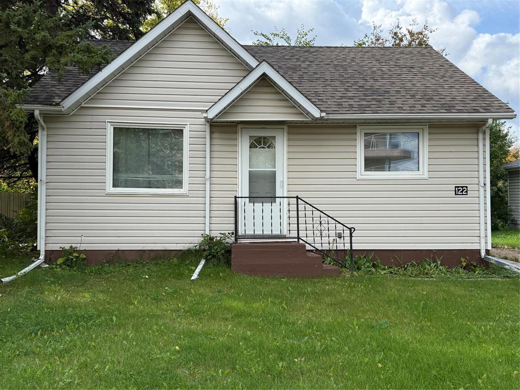 122 8th Avenue N, Swan River, Manitoba