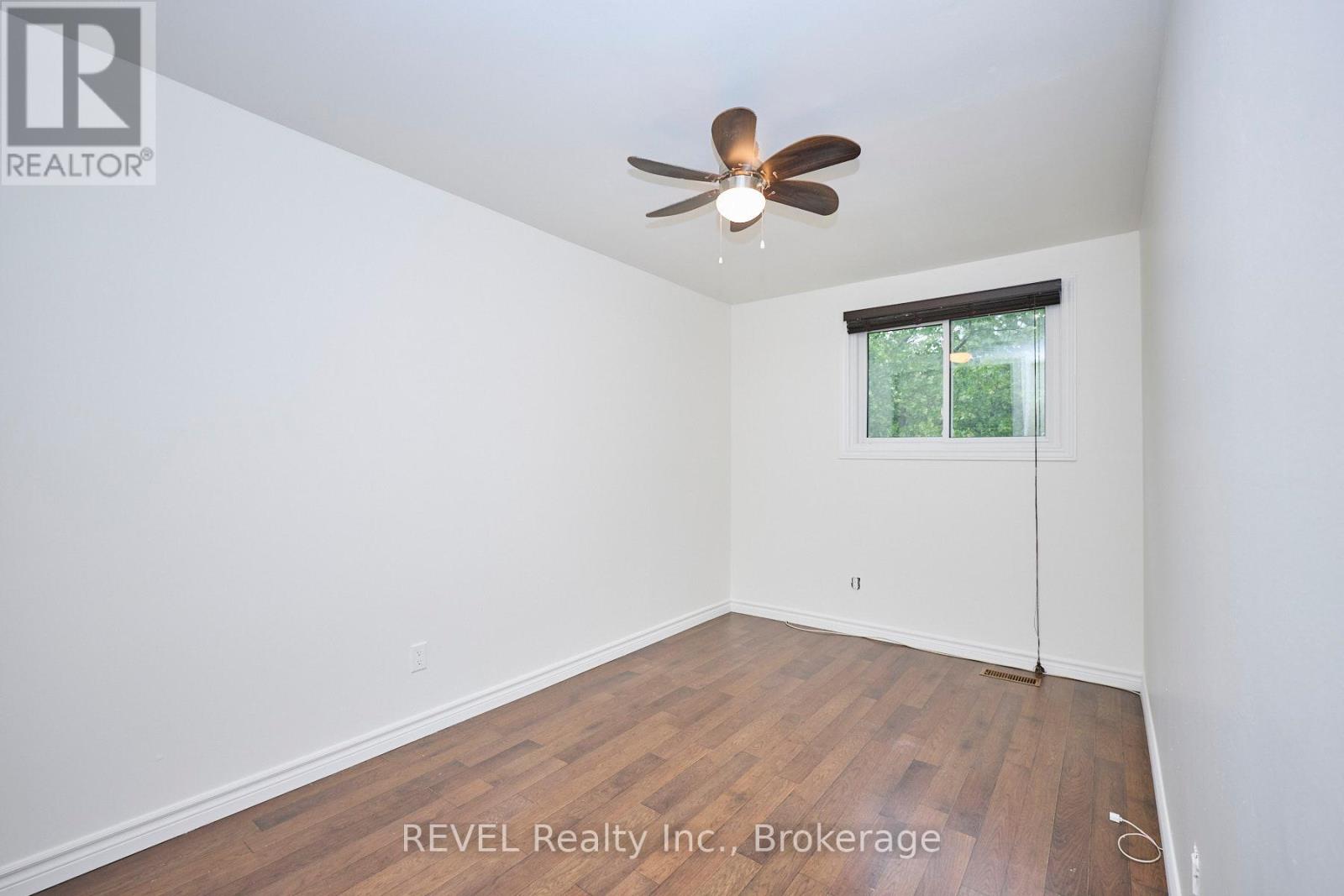 1 - 4215 Meadowvale Drive, Niagara Falls, Ontario  L2E 5W8 - Photo 16 - X12245929