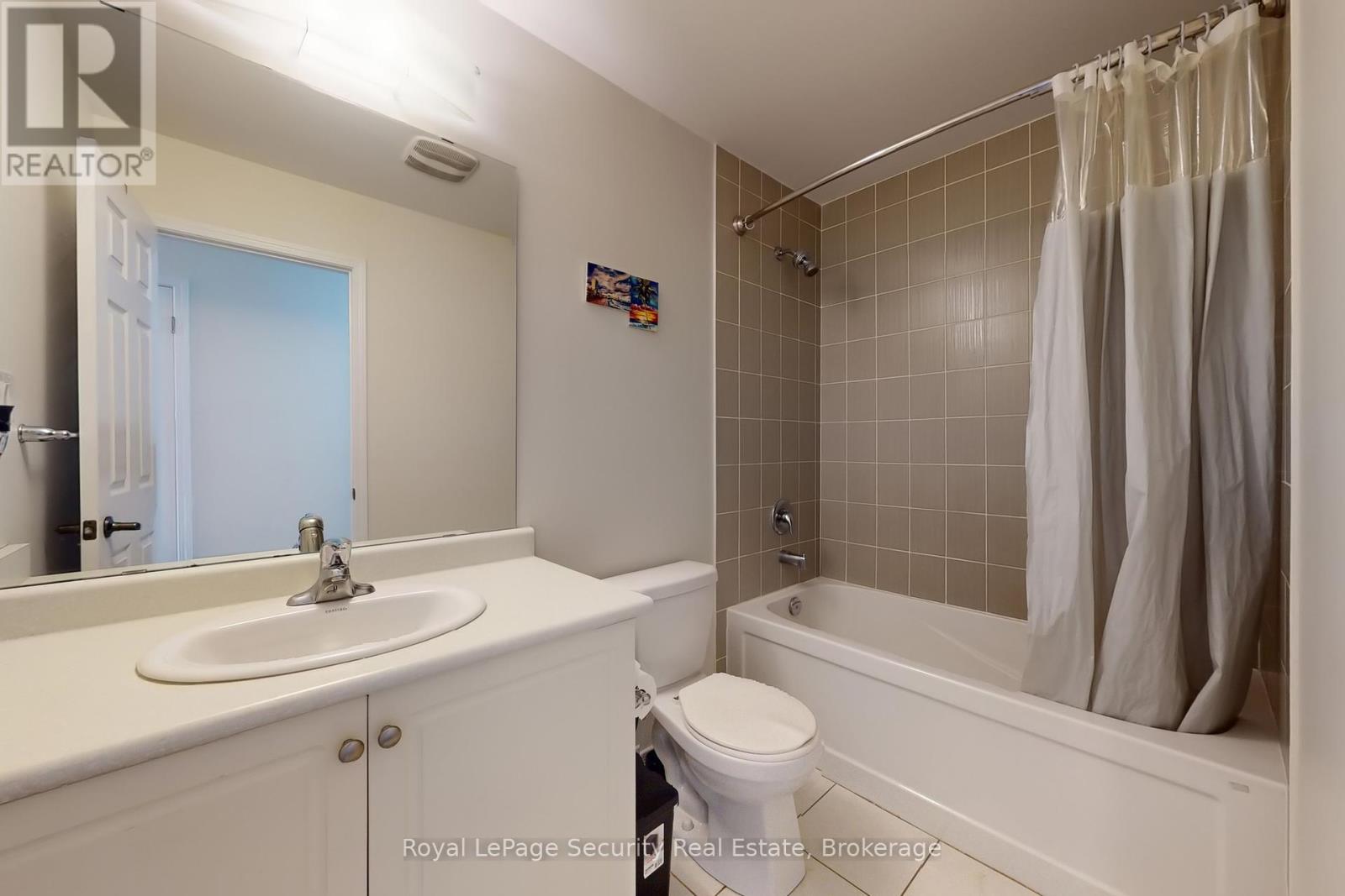 55 Golden Springs Drive, Brampton, Ontario  L7A 0C7 - Photo 39 - W12400781