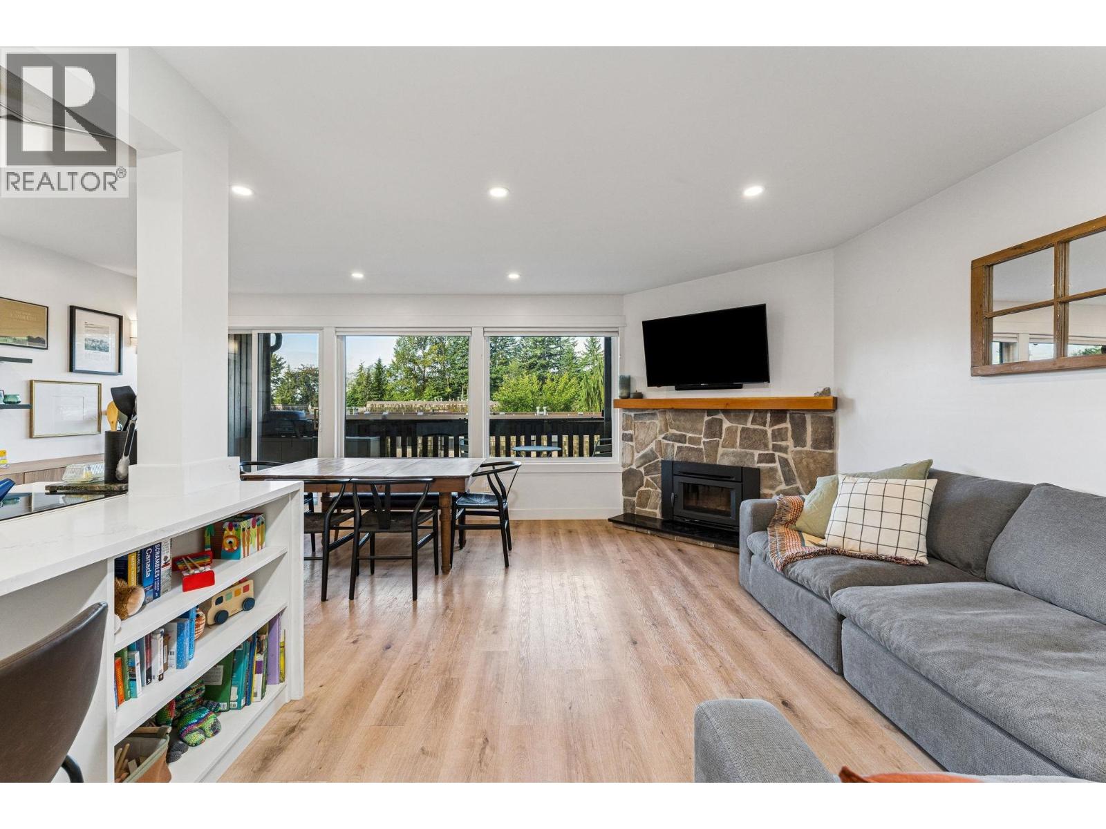 1053 Old Lillooet Road, North Vancouver, British Columbia  V7J 3H6 - Photo 14 - R3048595