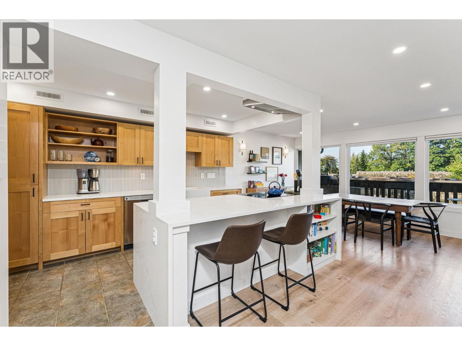 1053 Old Lillooet Road, North Vancouver, British Columbia  V7J 3H6 - Photo 1 - R3048595