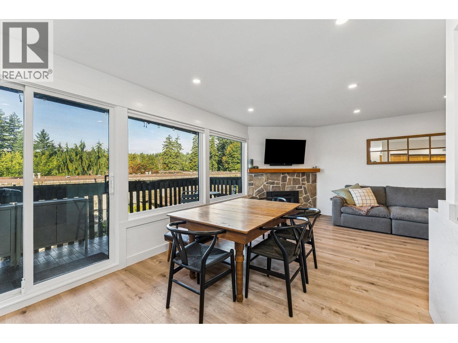 1053 Old Lillooet Road, North Vancouver, British Columbia  V7J 3H6 - Photo 11 - R3048595