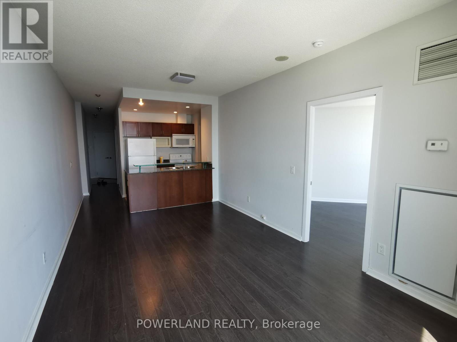 3307 - 208 Queens Quay W, Toronto, Ontario  M5J 2Y5 - Photo 3 - C12407651