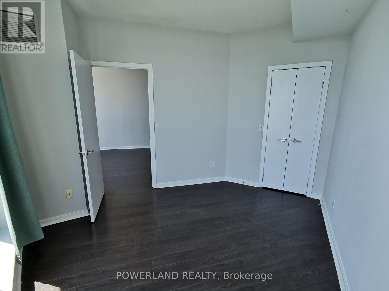 3307 - 208 Queens Quay W, Toronto, Ontario  M5J 2Y5 - Photo 6 - C12407651