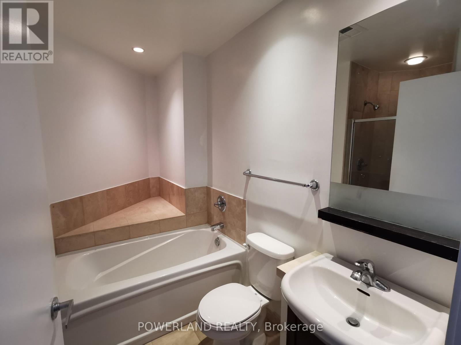 3307 - 208 Queens Quay W, Toronto, Ontario  M5J 2Y5 - Photo 7 - C12407651