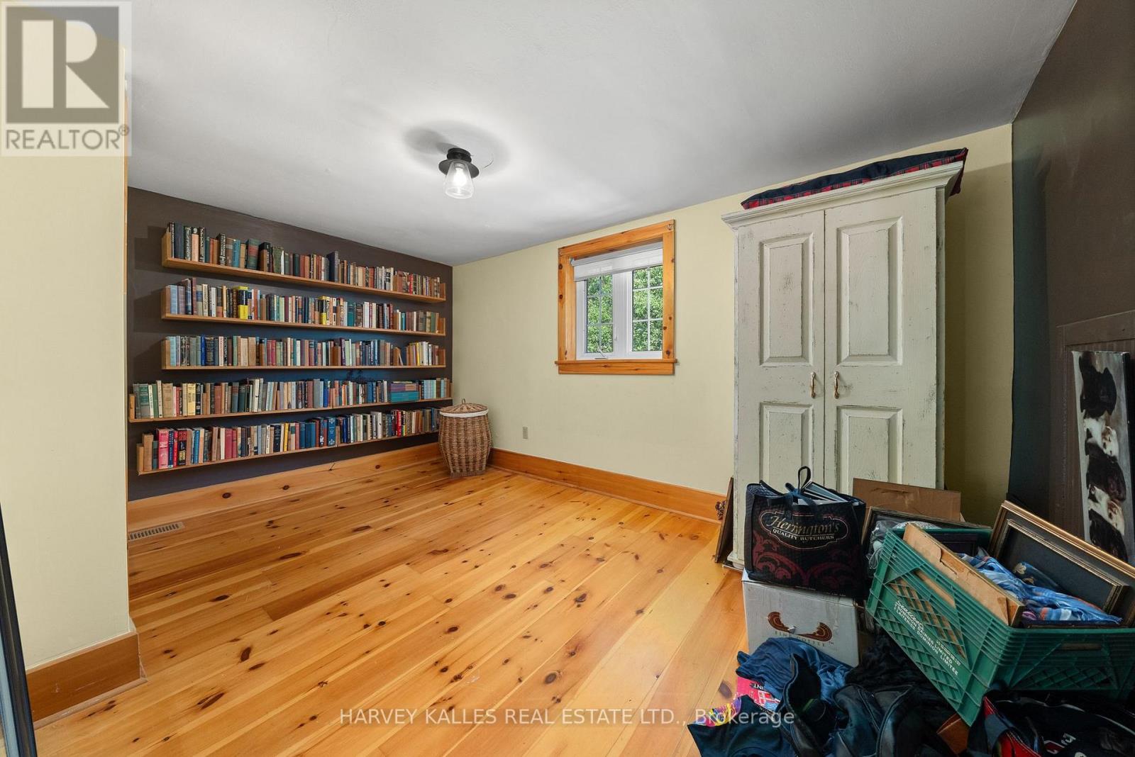 13667 Loyalist Parkway, Prince Edward County, Ontario  K0K 2T0 - Photo 23 - X12369439