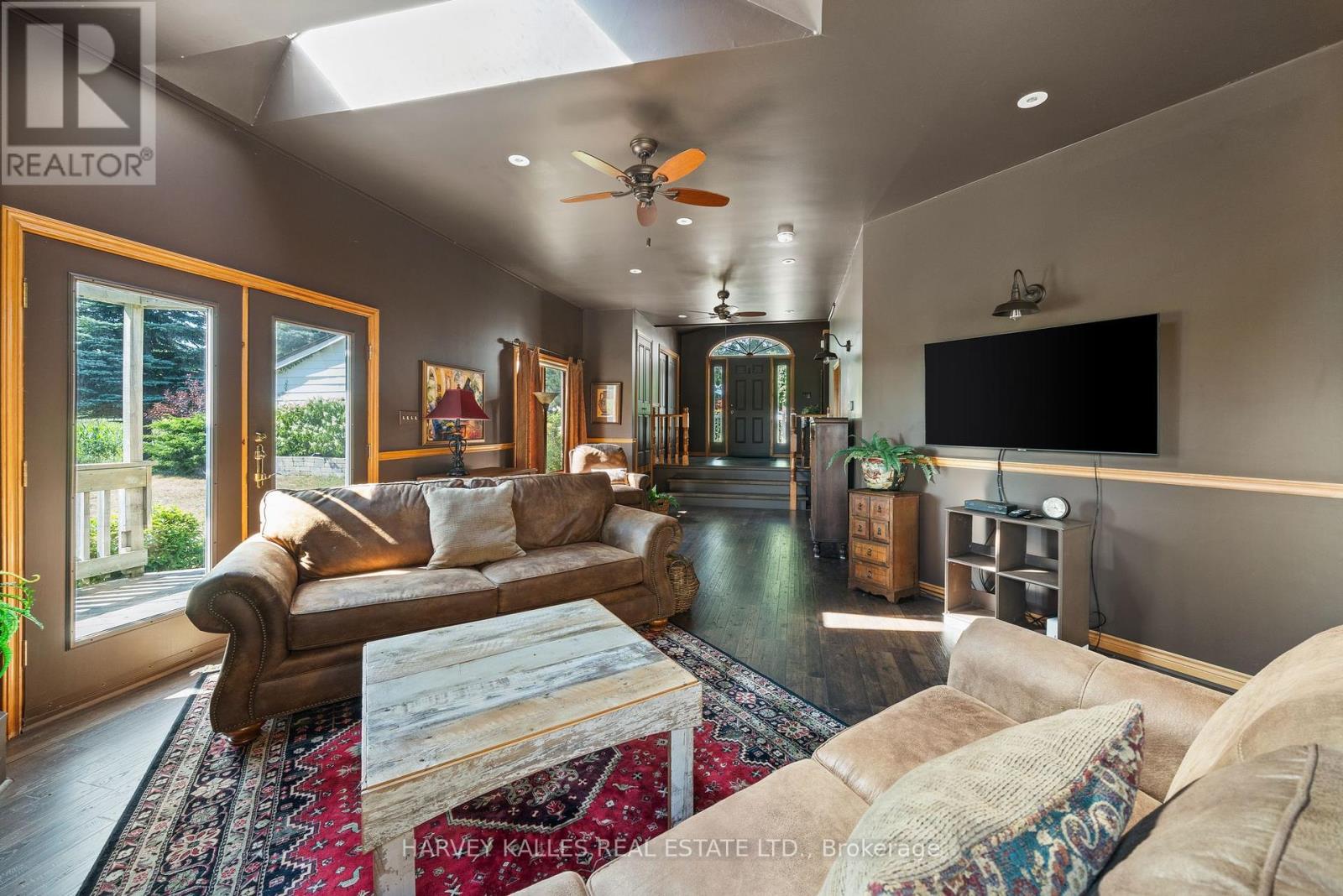 13667 Loyalist Parkway, Prince Edward County, Ontario  K0K 2T0 - Photo 35 - X12369439